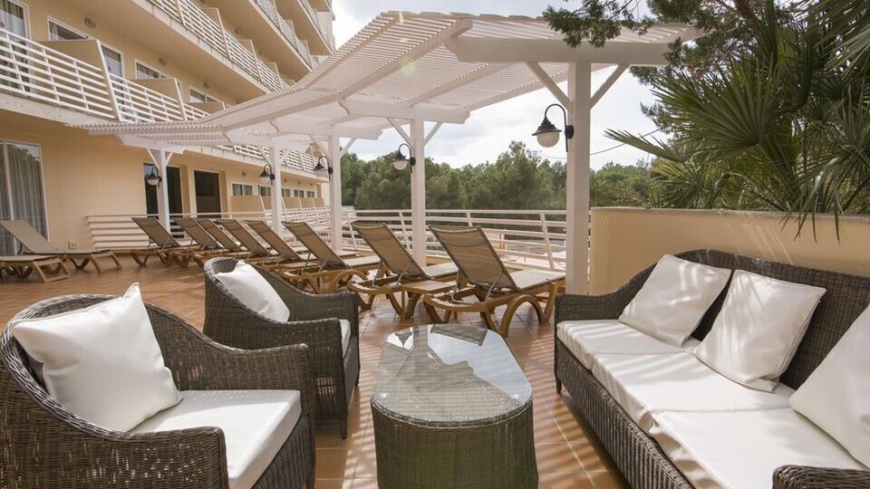 Azuline Hotel Bahamas & Bahamas II